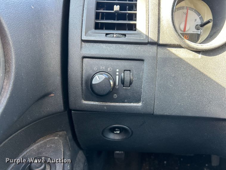 image for item ET6904 2010 Dodge Charger 