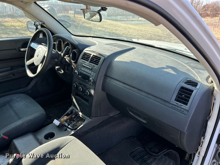 image for item ET6904 2010 Dodge Charger 