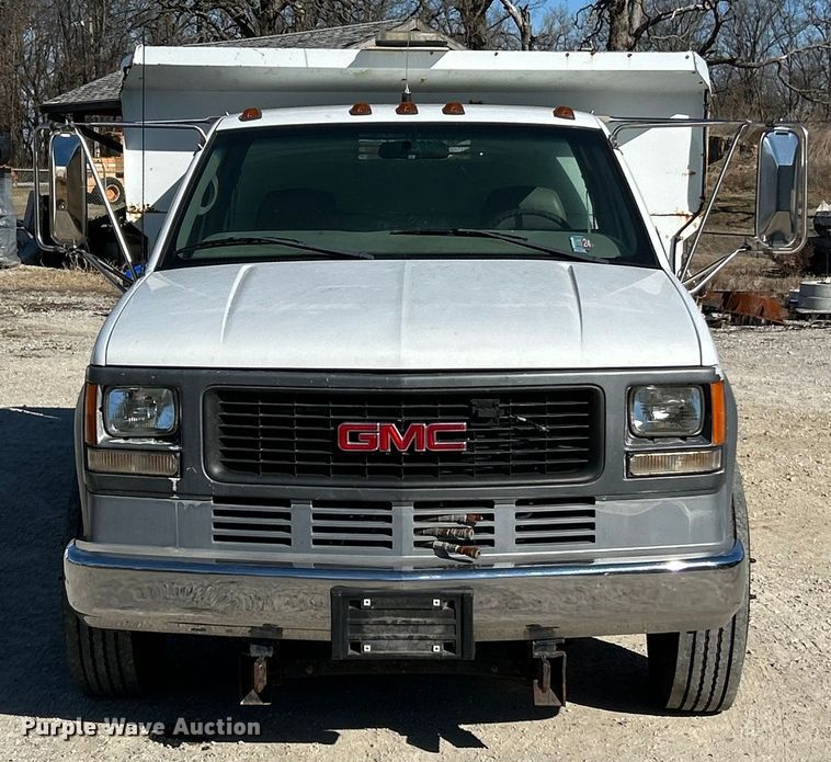 image for item ET6905 2001 GMC Sierra 3500HD SL dump bed pickup truck