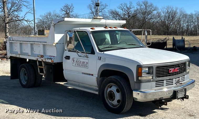 image for item ET6905 2001 GMC Sierra 3500HD SL dump bed pickup truck