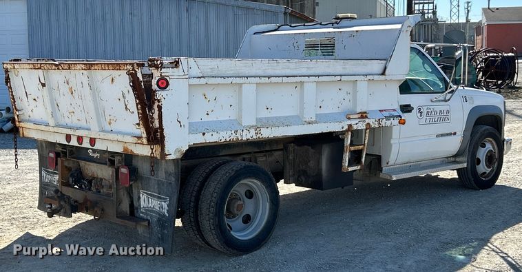 image for item ET6905 2001 GMC Sierra 3500HD SL dump bed pickup truck