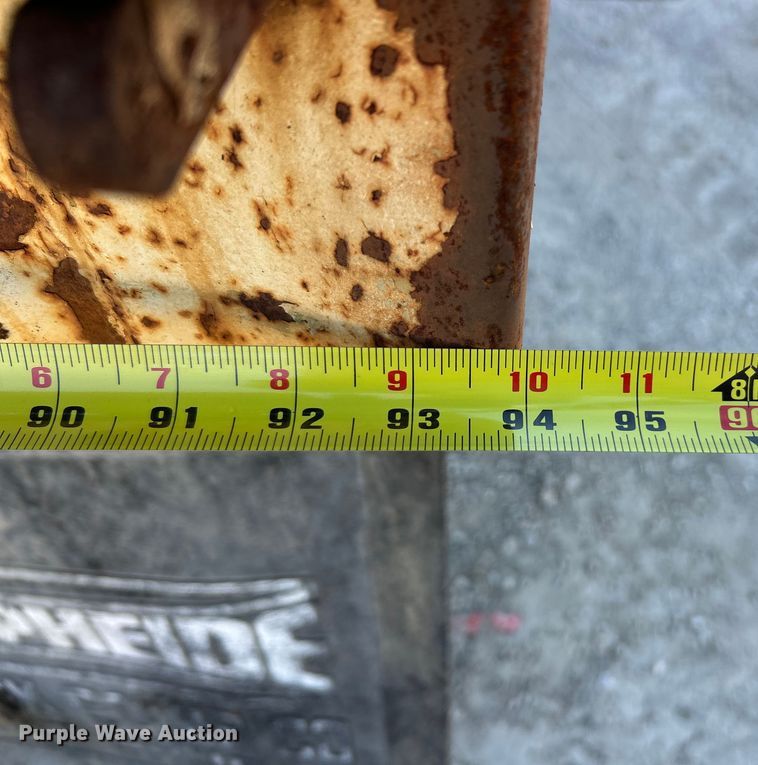 image for item ET6905 2001 GMC Sierra 3500HD SL dump bed pickup truck