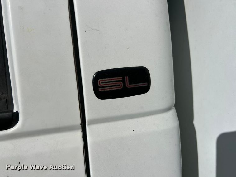 image for item ET6905 2001 GMC Sierra 3500HD SL dump bed pickup truck