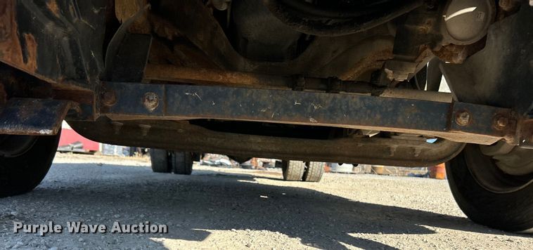 image for item ET6905 2001 GMC Sierra 3500HD SL dump bed pickup truck