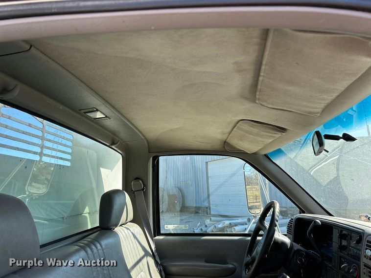 image for item ET6905 2001 GMC Sierra 3500HD SL dump bed pickup truck