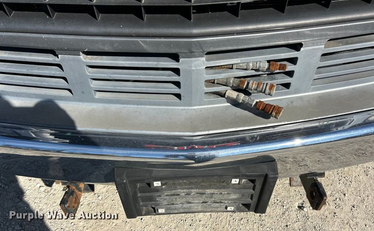 image for item ET6905 2001 GMC Sierra 3500HD SL dump bed pickup truck