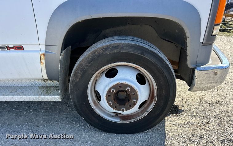 image for item ET6905 2001 GMC Sierra 3500HD SL dump bed pickup truck