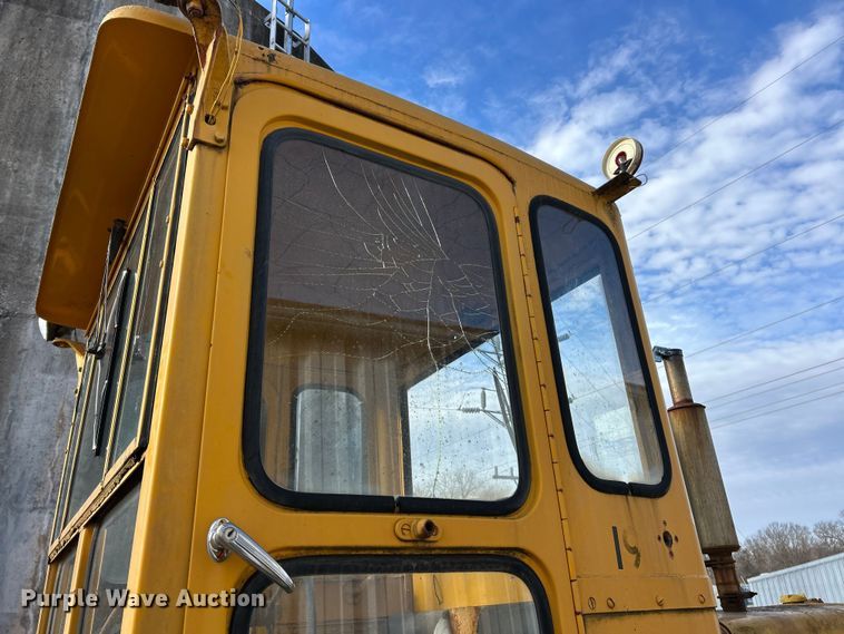 image for item ET6907 1962 Caterpillar 112 rigid frame motor grader