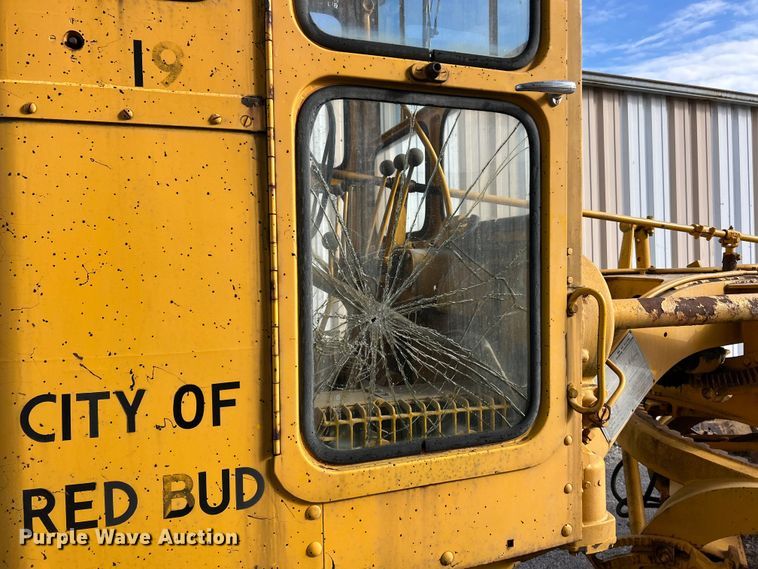 image for item ET6907 1962 Caterpillar 112 rigid frame motor grader