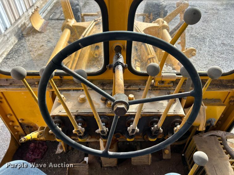 image for item ET6907 1962 Caterpillar 112 rigid frame motor grader