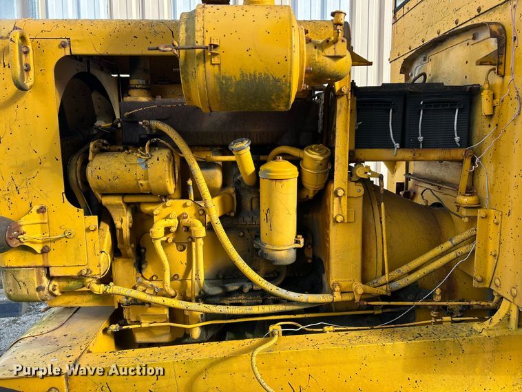 image for item ET6907 1962 Caterpillar 112 rigid frame motor grader
