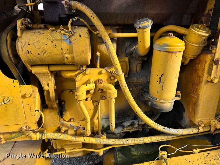 image for item ET6907 1962 Caterpillar 112 rigid frame motor grader
