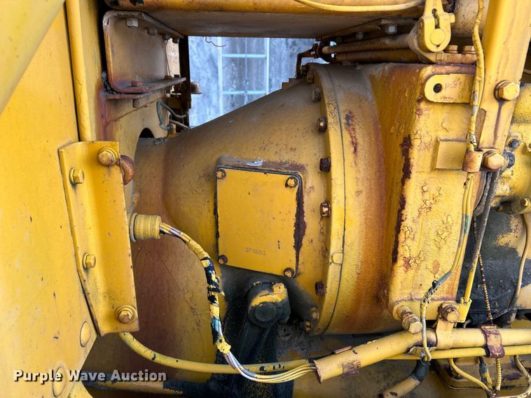 image for item ET6907 1962 Caterpillar 112 rigid frame motor grader