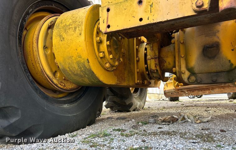 image for item ET6907 1962 Caterpillar 112 rigid frame motor grader