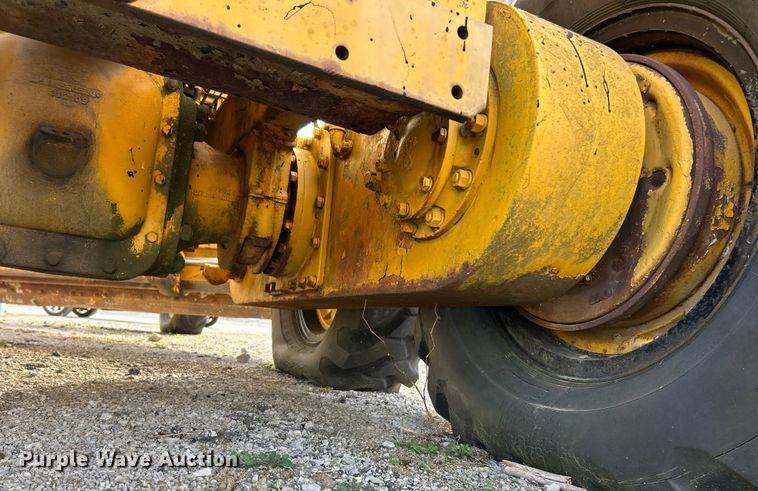 image for item ET6907 1962 Caterpillar 112 rigid frame motor grader