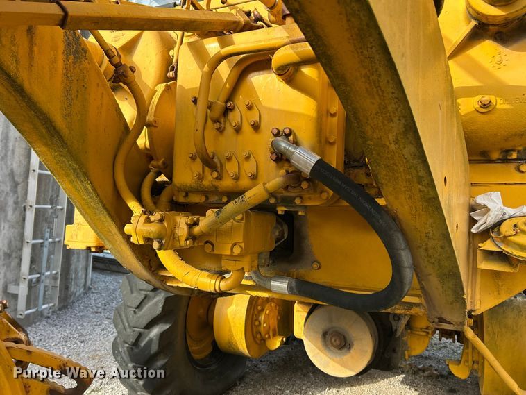 image for item ET6907 1962 Caterpillar 112 rigid frame motor grader