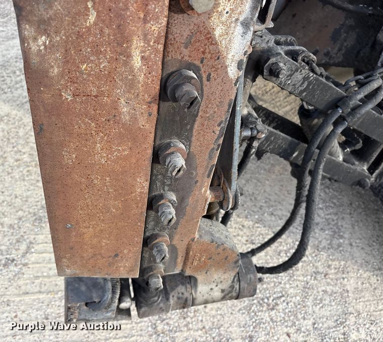 image for item ET7487 1999 Freightliner FL70 oil distributor truck