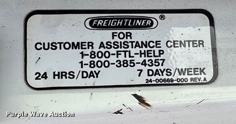 image for item ET7487 1999 Freightliner FL70 oil distributor truck