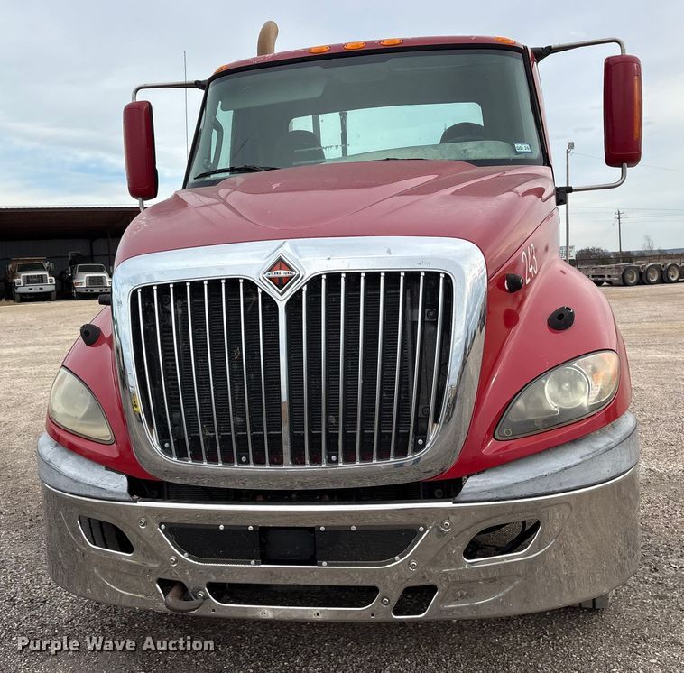image for item ET7488 2014 International ProStar Plus 122  semi truck