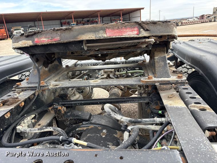 image for item ET7488 2014 International ProStar Plus 122  semi truck