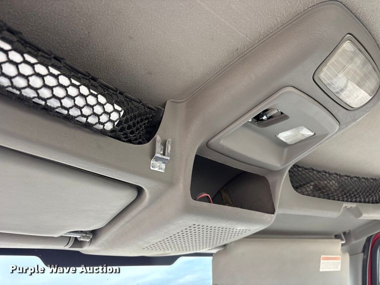 image for item ET7488 2014 International ProStar Plus 122  semi truck