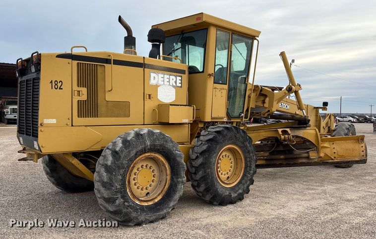 image for item ET7489 1998 John Deere 670CH motor grader