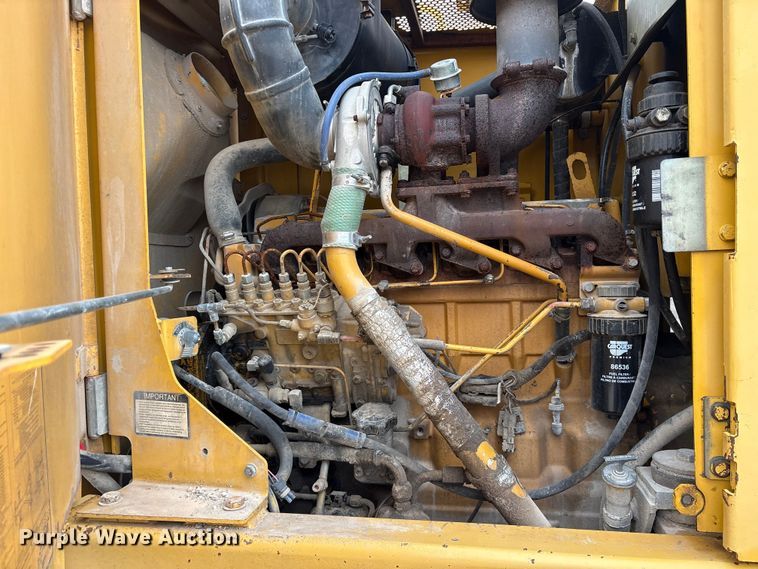 image for item ET7489 1998 John Deere 670CH motor grader