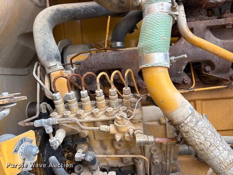 image for item ET7489 1998 John Deere 670CH motor grader