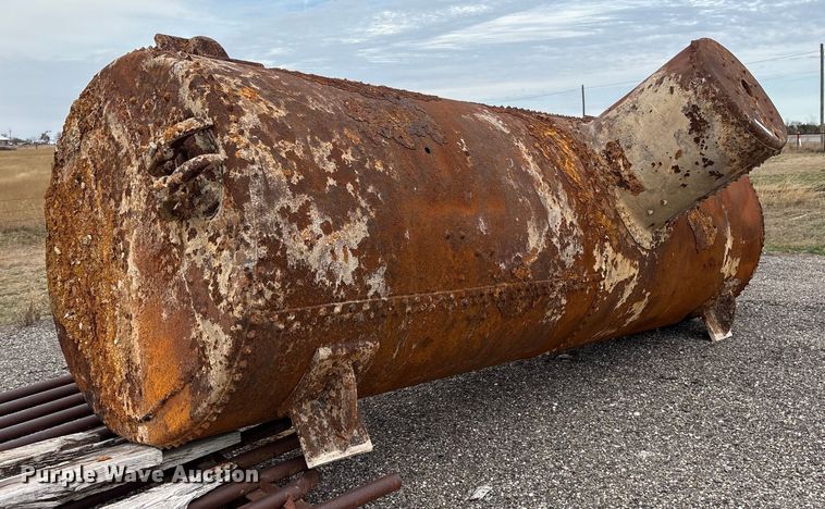 image for item ET7490 Tank