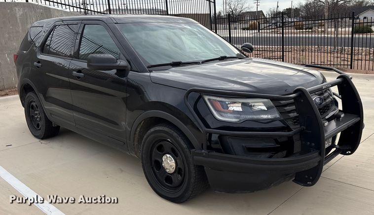 image for item ET7492 2016 Ford Explorer Police Interceptor SUV