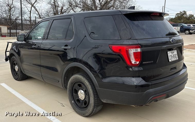 image for item ET7492 2016 Ford Explorer Police Interceptor SUV