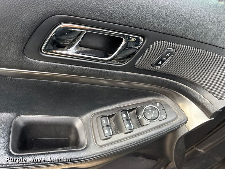 image for item ET7492 2016 Ford Explorer Police Interceptor SUV