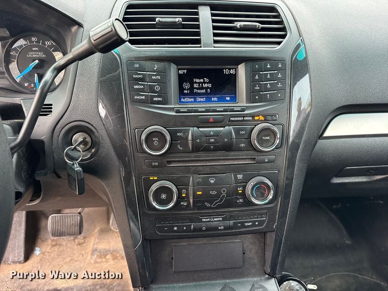 image for item ET7492 2016 Ford Explorer Police Interceptor SUV