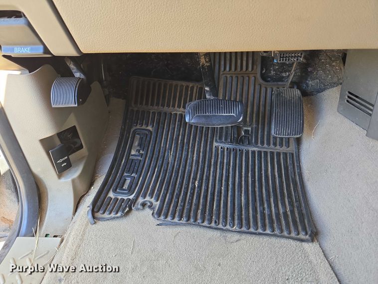 image for item EU3993 2007 Ford F150 Lariat Crew Cab pickup truck