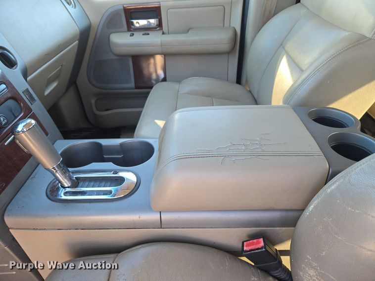 image for item EU3993 2007 Ford F150 Lariat Crew Cab pickup truck