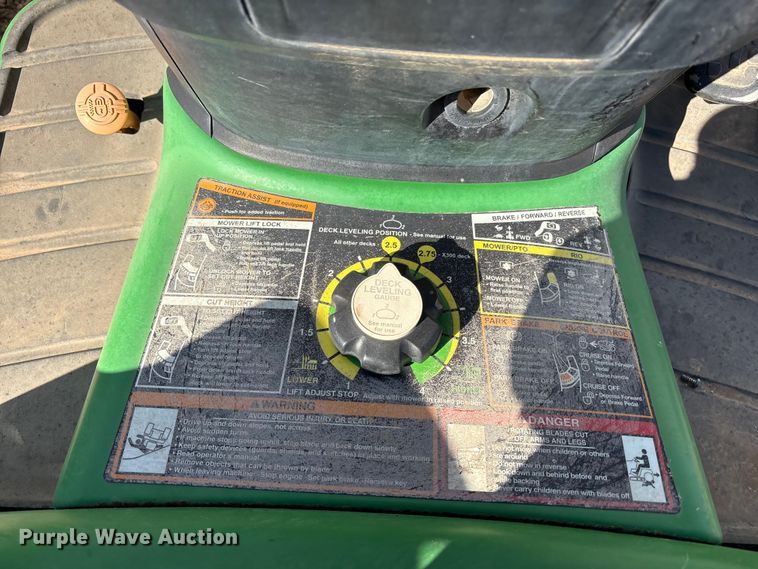 image for item EU4817 lawn mower