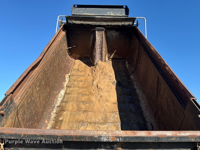 image for item EU5493 2009 Sterling L8500 dump truck