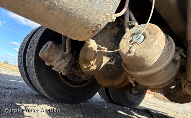 image for item EU5493 2009 Sterling L8500 dump truck