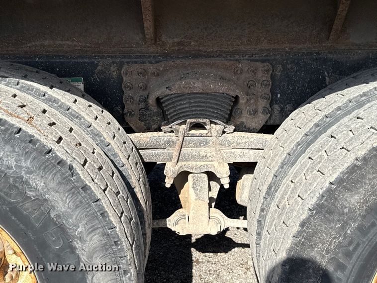 image for item EU5493 2009 Sterling L8500 dump truck