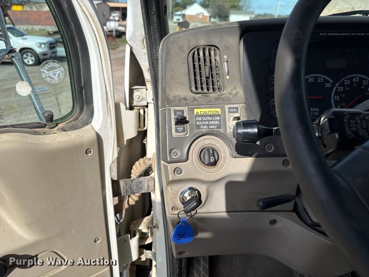 image for item EU5493 2009 Sterling L8500 dump truck