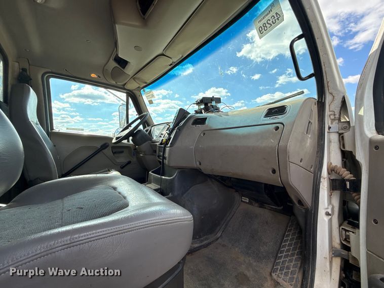 image for item EU5493 2009 Sterling L8500 dump truck