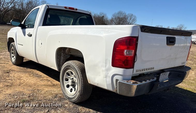 image for item EV2600 2007 Chevrolet Silverado 1500 pickup truck