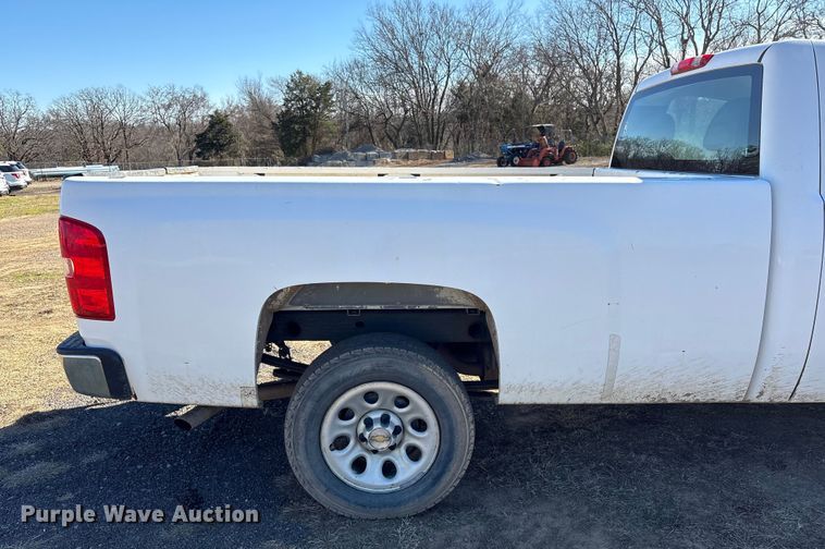 image for item EV2600 2007 Chevrolet Silverado 1500 pickup truck