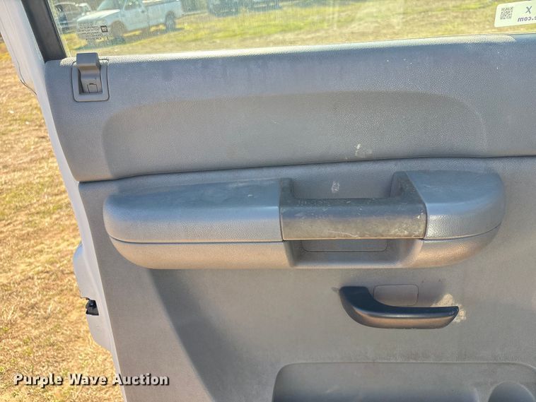 image for item EV2600 2007 Chevrolet Silverado 1500 pickup truck