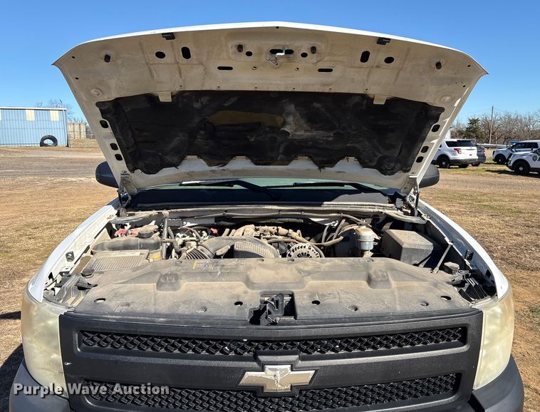 image for item EV2600 2007 Chevrolet Silverado 1500 pickup truck