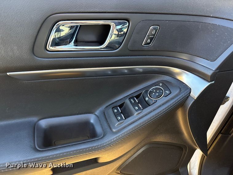 image for item EV2602 2015 Ford Explorer Police Interceptor SUV