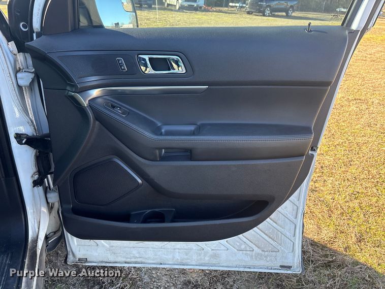 image for item EV2602 2015 Ford Explorer Police Interceptor SUV