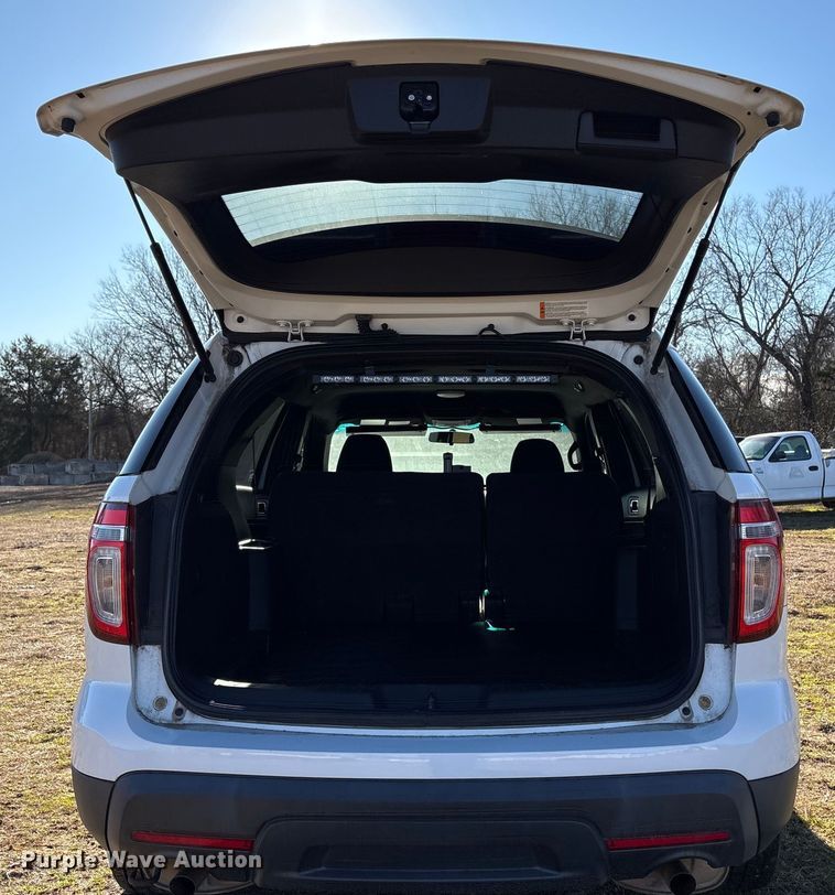 image for item EV2603 2015 Ford Explorer Police Interceptor SUV