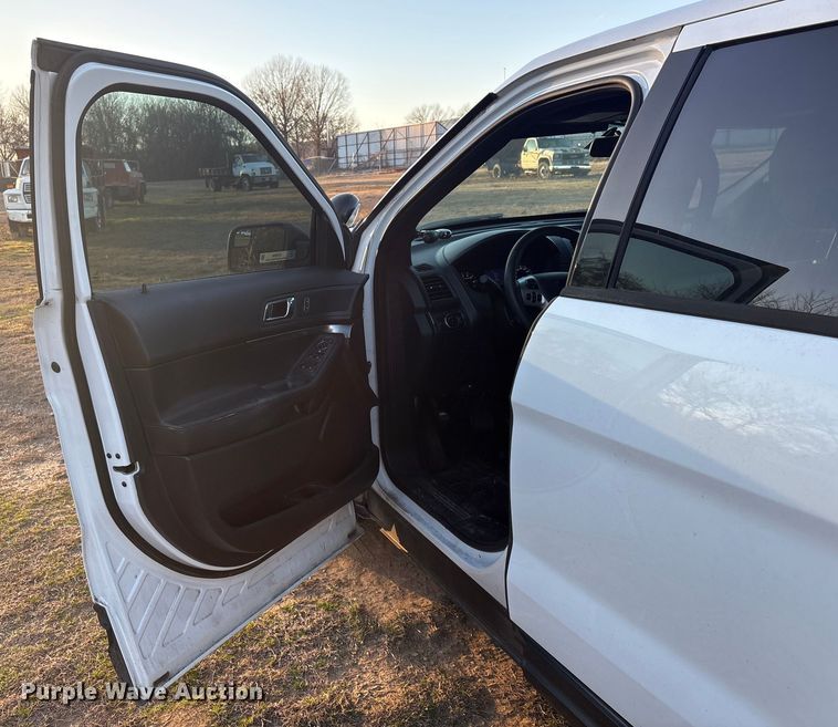 image for item EV2604 2015 Ford Explorer Police Interceptor SUV