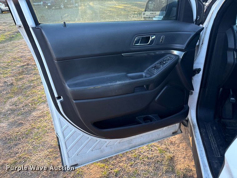 image for item EV2604 2015 Ford Explorer Police Interceptor SUV